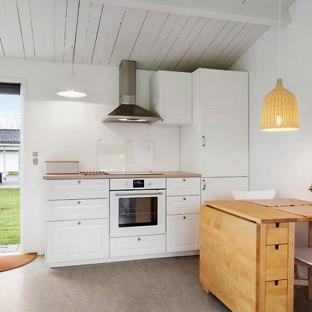 Cozy 2-Bedroom J Seaside Escape At Summerhouse Brenderup Exterior photo